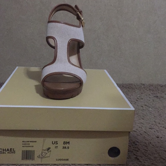 MICHAEL Michael Kors Gillian Wedge Canvas NEW - Picture 2 of 3